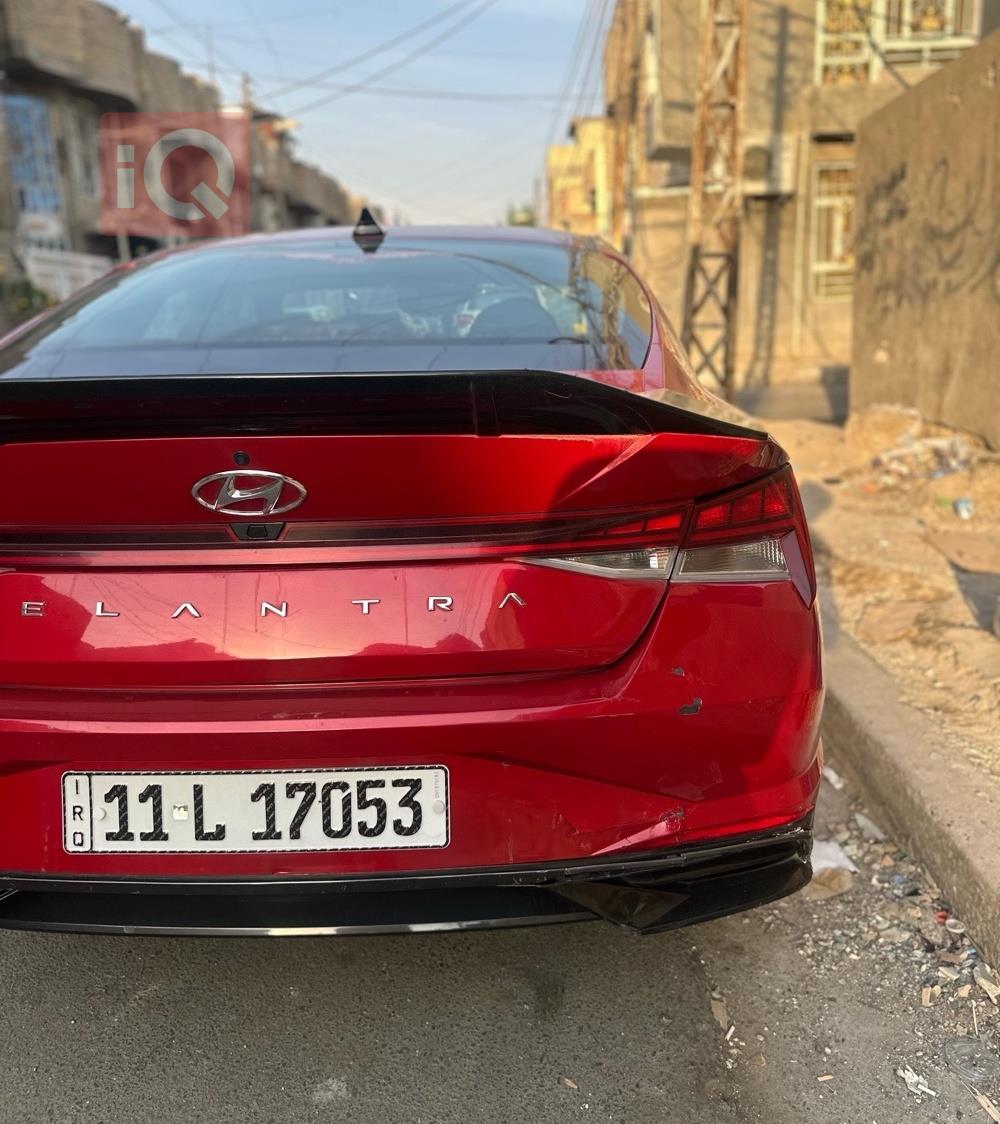 هیۆندای ئەلەنترا